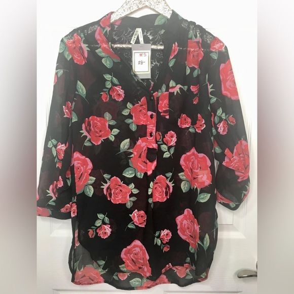 NWT Forget About It Floral Top - Picture 1 of 3